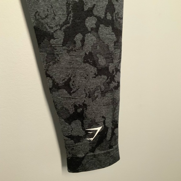 Gymshark Black High-Waisted Leggings - Picture 4 of 5